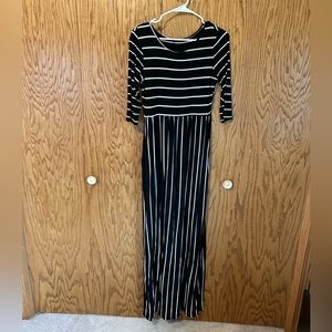 Mid sleeve long dress